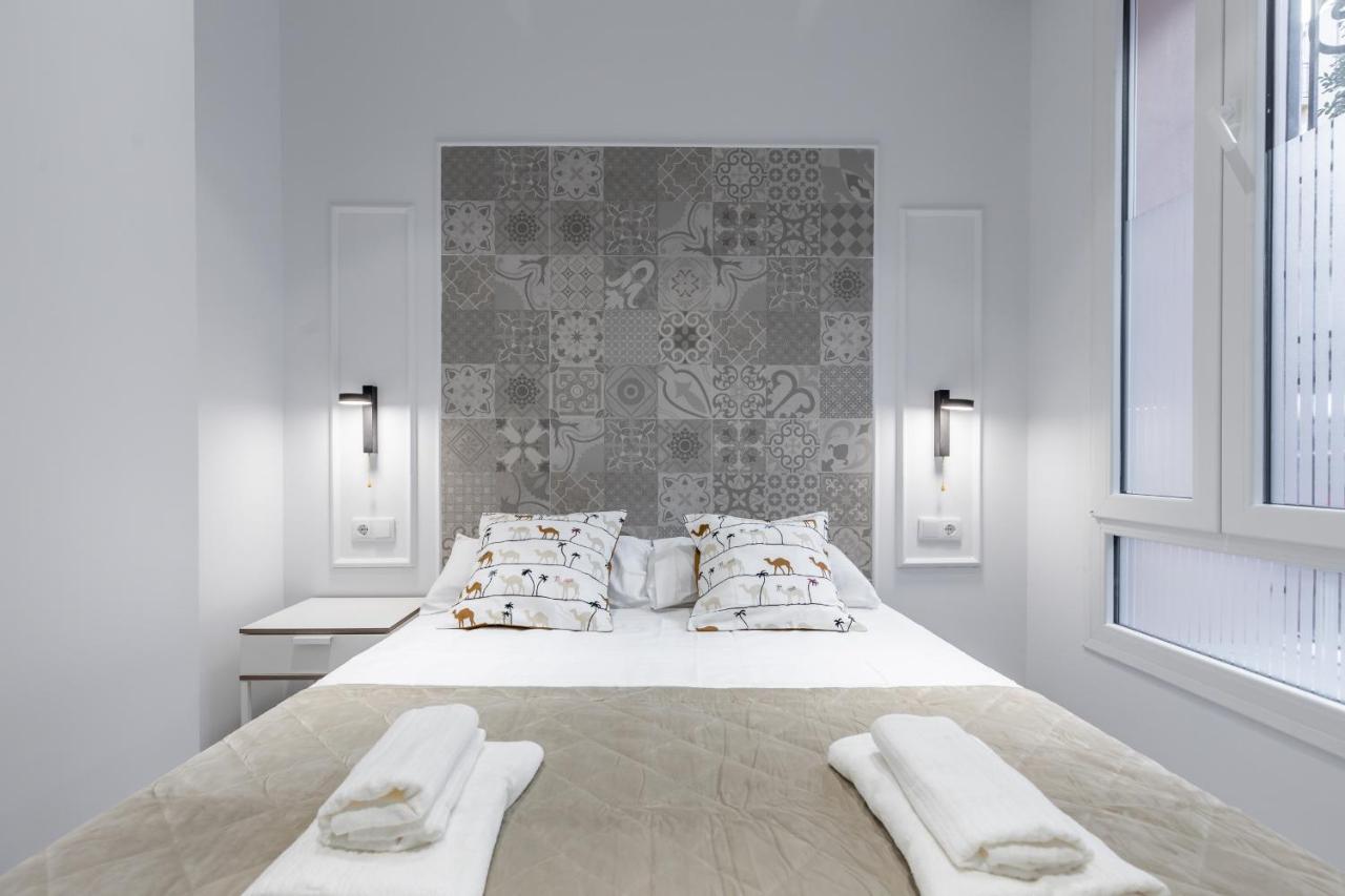 Room Close To City Centre Valencia Bagian luar foto