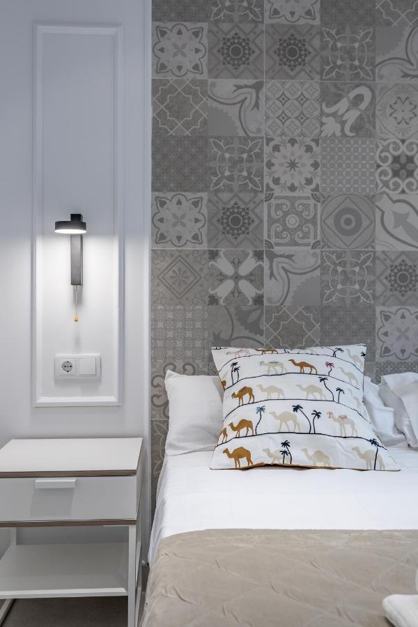 Room Close To City Centre Valencia Bagian luar foto