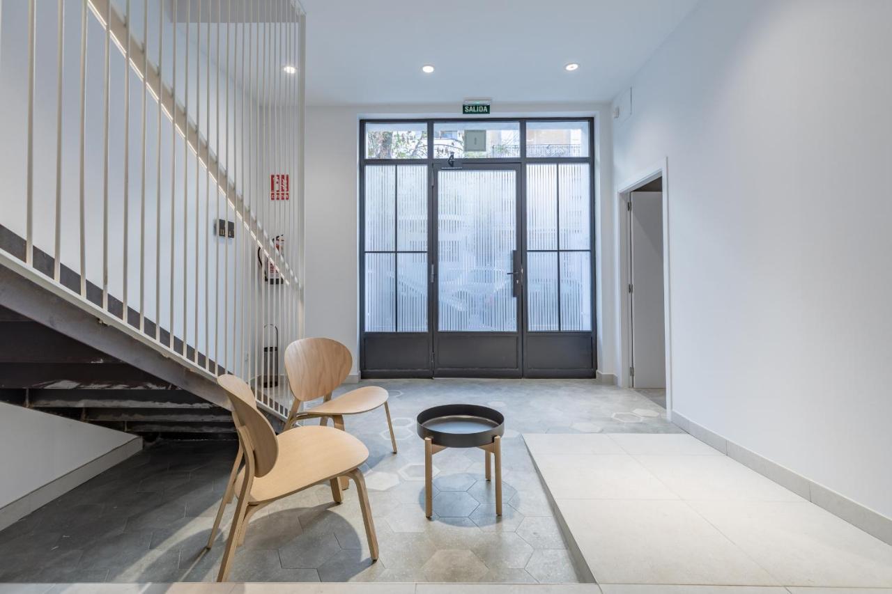 Room Close To City Centre Valencia Bagian luar foto